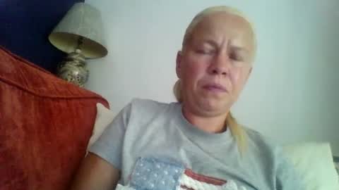 naughtyjennyblondeuk online show from July 20, 2026, 6:43 pm