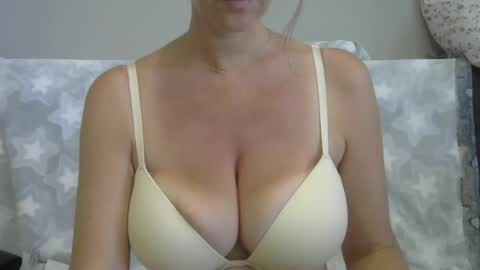 Snapshot of naughtykitten94 chatting on July 6, 2026, 6:43 am Chris online show from July 6, 2026, 6:43 am
