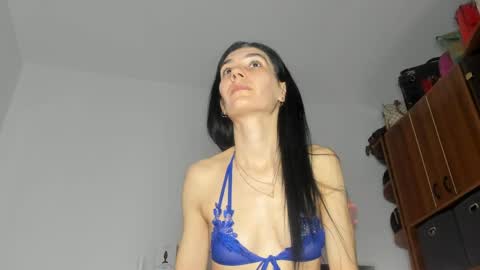 Cassie -  online show from April 4, 2026, 4:55 am