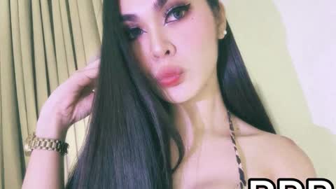 Snapshot of naughtymartinaxxx chatting on February 9, 2025, 11:04 am Martina online show from February 9, 2025, 11:04 am