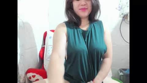 Snapshot of naughtymhavz chatting on February 17, 2026, 9:21 pm marvie mhavz online show from February 17, 2026, 9:21 pm