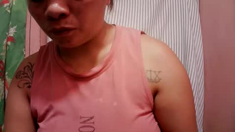 naughtymom_33 online show from April 14, 2026, 8:48 pm