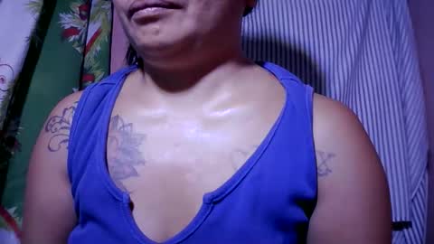 naughtymom_33 online show from May 7, 2026, 8:47 pm