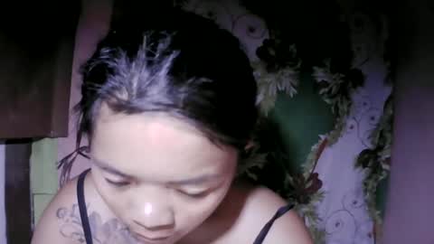 naughtymom_33 online show from June 27, 2026, 9:36 am