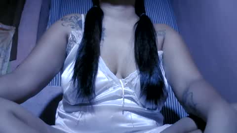 naughtymom_33 online show from July 21, 2026, 2:08 pm