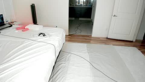 Snapshot of naughtyobsessions chatting on October 10, 2025, 5:17 am Aphroditecall me A for short online show from October 10, 2025, 5:17 am