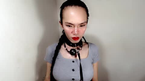 naughtypetiteangel online show from November 20, 2025, 9:31 am