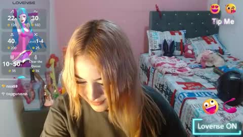 Snapshot of naughtyplayass chatting on December 17, 2024, 6:42 pm naughtyplayass online show from December 17, 2024, 6:42 pm