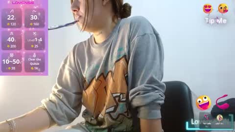 Snapshot of naughtyplayass chatting on February 20, 2025, 6:24 pm naughtyplayass online show from February 20, 2025, 6:24 pm