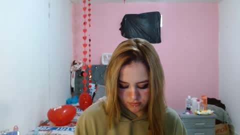 Snapshot of naughtyplayass chatting on February 26, 2025, 12:36 pm naughtyplayass online show from February 26, 2025, 12:36 pm