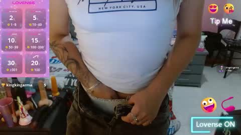 Snapshot of naughtyplayass chatting on February 28, 2025, 1:03 pm naughtyplayass online show from February 28, 2025, 1:03 pm