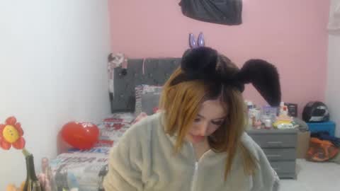 Snapshot of naughtyplayass chatting on March 12, 2025, 4:35 pm naughtyplayass online show from March 12, 2025, 4:35 pm