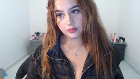 Snapshot of naughtyplayass chatting on September 29, 2025, 6:35 pm naughtyplayass online show from September 29, 2025, 6:35 pm