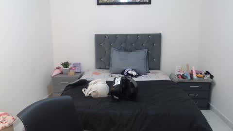 Snapshot of naughtyplayass chatting on September 30, 2025, 6:24 pm naughtyplayass online show from September 30, 2025, 6:24 pm