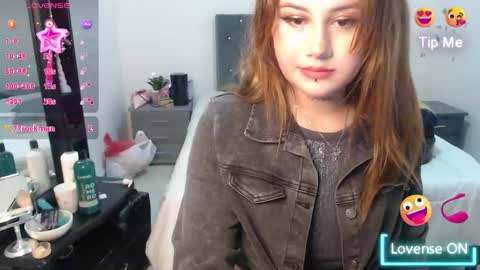 Snapshot of naughtyplayass chatting on October 17, 2025, 4:42 pm naughtyplayass online show from October 17, 2025, 4:42 pm