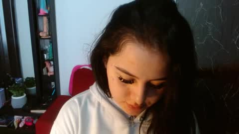 naughtyplayass online show from May 6, 2026, 3:39 pm