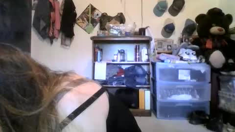 Snapshot of naughtyred25 chatting on November 7, 2025, 2:28 pm naughtyred23 online show from November 7, 2025, 2:28 pm