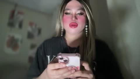 Rose Wilson online show from March 9, 2025, 2:54 pm