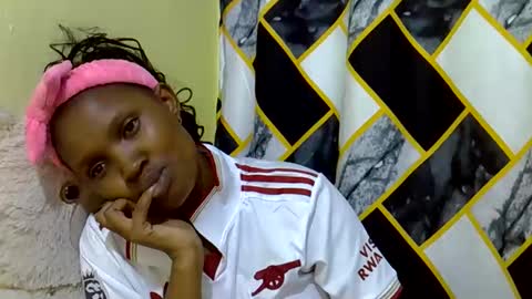 naughtyqueen online show from May 23, 2026, 4:33 pm