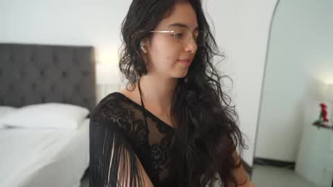 Snapshot of naughtysammx chatting on May 5, 2026, 3:31 pm Naughty Samm online show from May 5, 2026, 3:31 pm