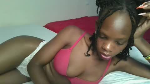 Snapshot of naughtysweetpie chatting on May 25, 2026, 9:10 pm naughty online show from May 25, 2026, 9:10 pm