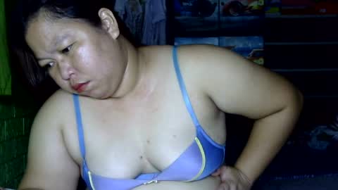 Snapshot of naughtyvina4u chatting on July 11, 2026, 2:14 am VI NA online show from July 11, 2026, 2:14 am