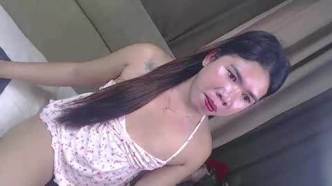 naughtywildvenice online show from April 15, 2026, 12:50 am