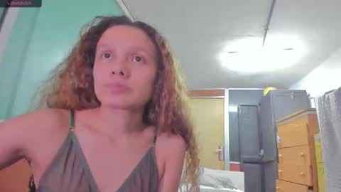 Snapshot of naugthtycurls chatting on February 3, 2025, 12:25 am Arantxa online show from February 3, 2025, 12:25 am