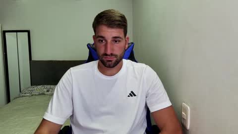 Nico online show from February 19, 2026, 7:43 pm