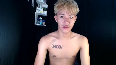 Snapshot of naugthyboyloy chatting on December 1, 2025, 2:38 am Loy online show from December 1, 2025, 2:38 am
