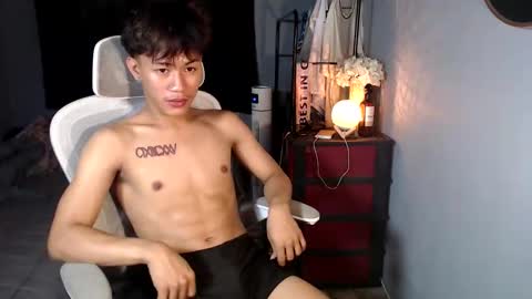 Snapshot of naugthyboyloy chatting on January 18, 2026, 7:23 am Loy online show from January 18, 2026, 7:23 am