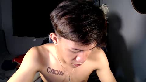 Snapshot of naugthyboyloy chatting on April 3, 2026, 6:06 pm Loy online show from April 3, 2026, 6:06 pm