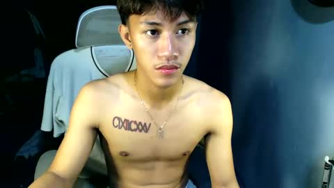 Snapshot of naugthyboyloy chatting on May 8, 2026, 7:41 pm Loy online show from May 8, 2026, 7:41 pm