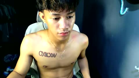 Snapshot of naugthyboyloy chatting on May 13, 2026, 6:38 pm Loy online show from May 13, 2026, 6:38 pm