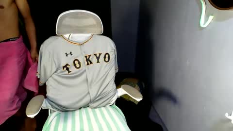 Snapshot of naugthyboyloy chatting on May 15, 2026, 1:45 am Loy online show from May 15, 2026, 1:45 am