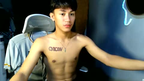 Snapshot of naugthyboyloy chatting on May 20, 2026, 7:58 am Loy online show from May 20, 2026, 7:58 am