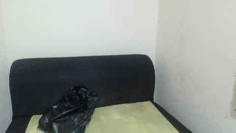 keyra online show from April 10, 2026, 1:44 am