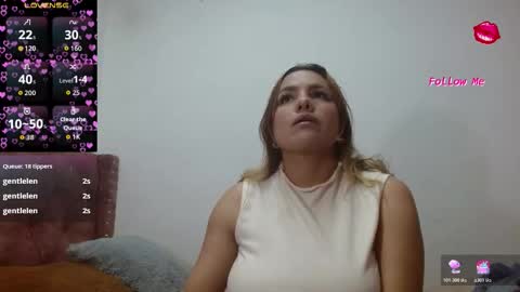 NAUYGTYQUEEN online show from November 27, 2025, 12:46 am