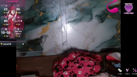 NAUYGTYQUEEN online show from June 16, 2026, 11:07 pm