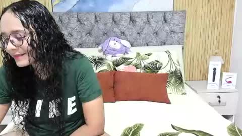 nay_and_aleja online show from July 29, 2026, 2:43 am