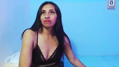 Snapshot of naya_10 chatting on October 6, 2025, 11:24 pm naya_10 online show from October 6, 2025, 11:24 pm