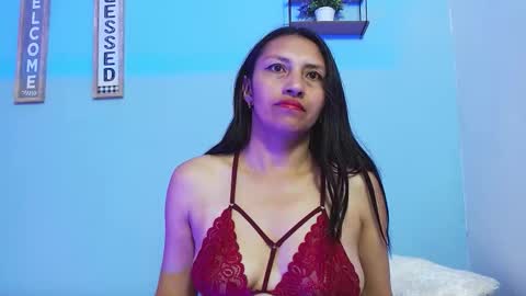 Snapshot of naya_10 chatting on October 15, 2025, 11:38 pm naya_10 online show from October 15, 2025, 11:38 pm