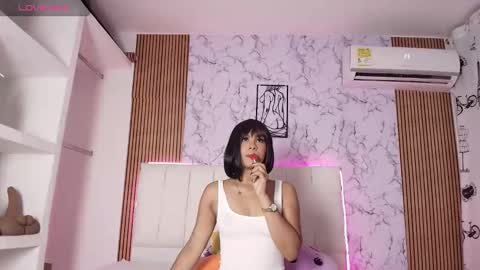 Snapshot of nayara_edem chatting on June 2, 2026, 11:40 pm nayara online show from June 2, 2026, 11:40 pm