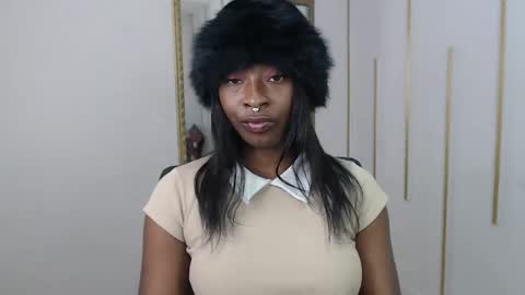Snapshot of nayariskaya chatting on April 25, 2026, 1:41 pm Nayaris 3 online show from April 25, 2026, 1:41 pm