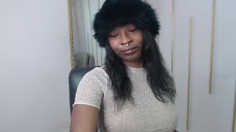 Snapshot of nayariskaya chatting on May 4, 2026, 4:03 pm Nayaris 3 online show from May 4, 2026, 4:03 pm