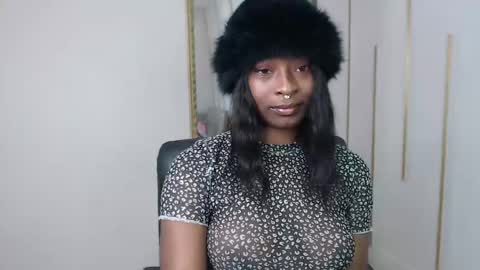 Snapshot of nayariskaya chatting on May 12, 2026, 3:53 pm Nayaris 3 online show from May 12, 2026, 3:53 pm