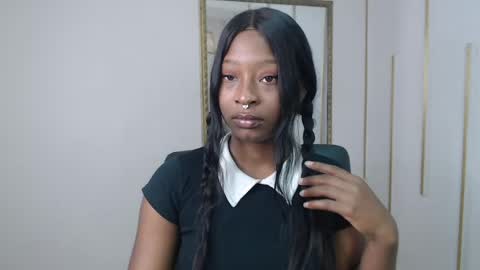 Nayaris 3 online show from June 3, 2026, 1:25 pm