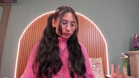 Naye  online show from October 18, 2025, 1:19 am