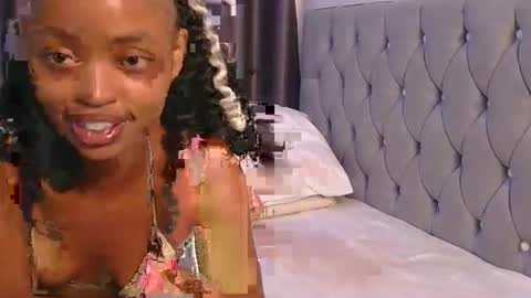 Britney online show from November 13, 2025, 5:23 pm