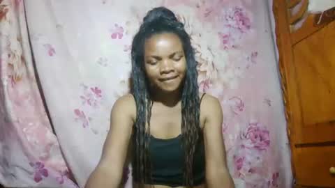 Nayla online show from June 3, 2026, 6:46 pm